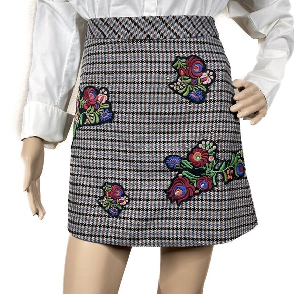 Zara Woman Houndstooth Pencil Mini Embroidered Floral Applique Silver Studs XS - Picture 1 of 6